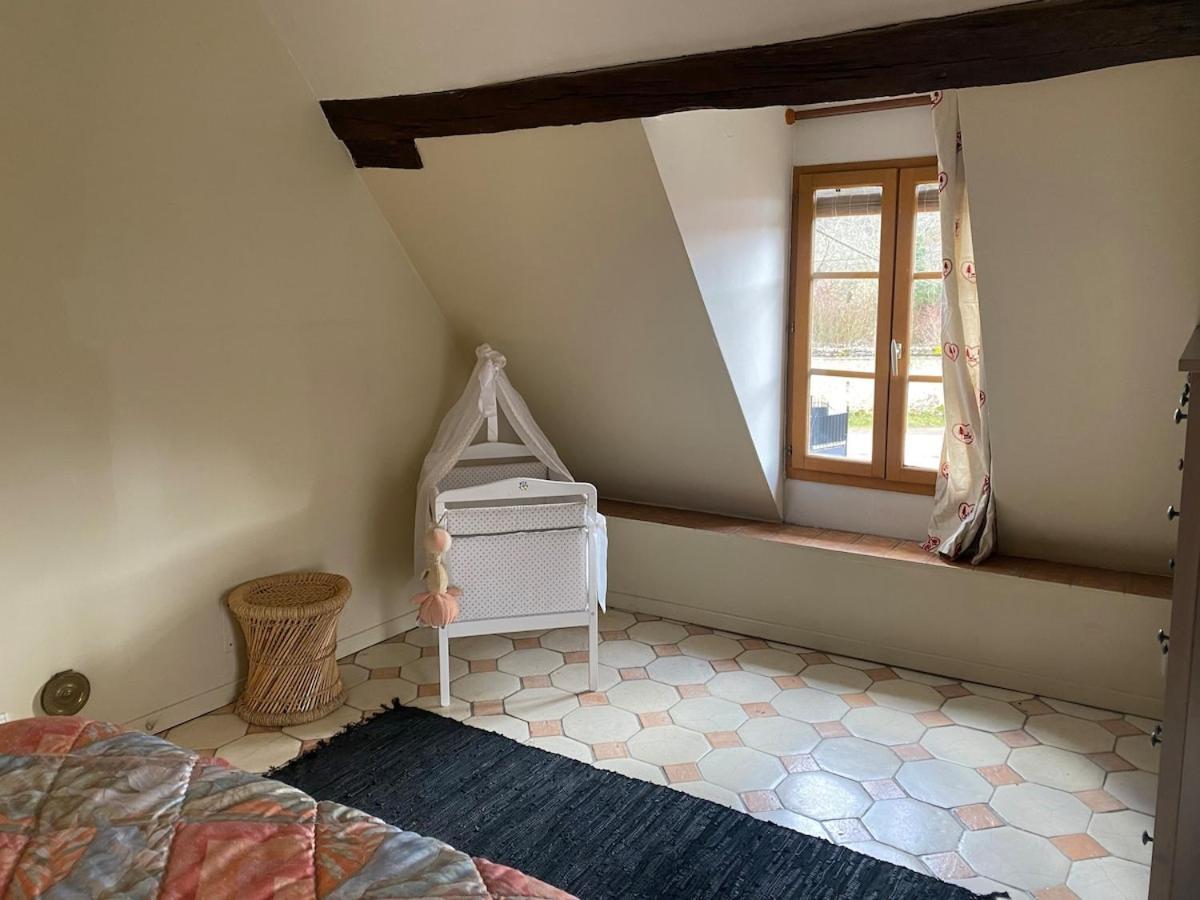 Le Refuge De Valprofonde Villa Villeneuve-sur-Yonne Bagian luar foto